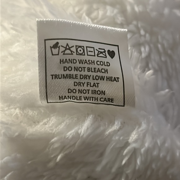 Snake Skin Print Faux Fur “R Fashion Apparel” Open Cardigan - Picture 6 of 8